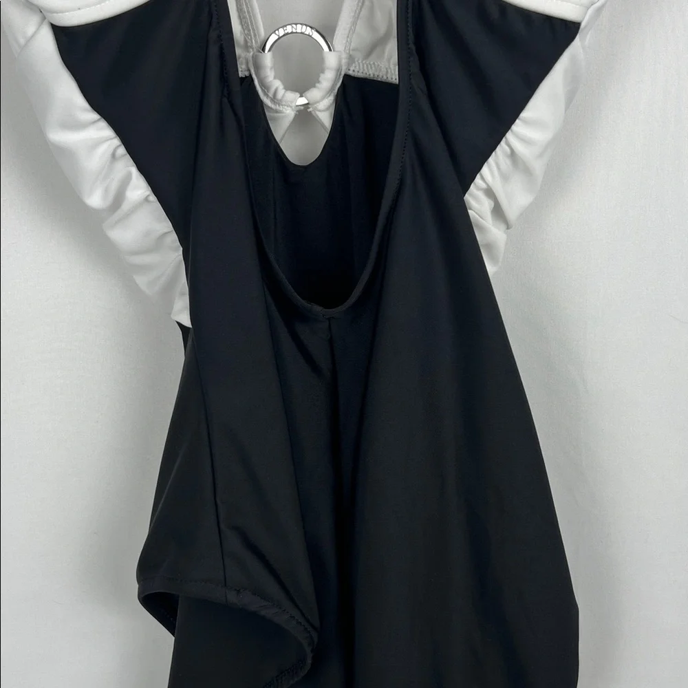 NWOT Venus Black and White Swimsuit‎